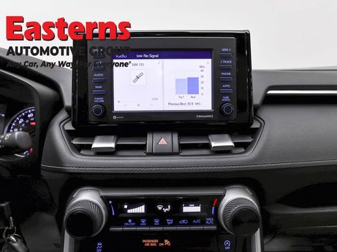 Used 2021 Toyota RAV4 LE image 12