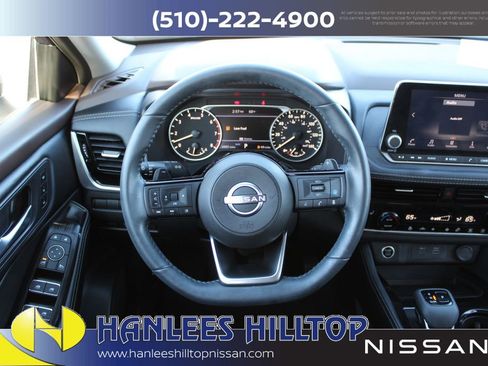 Used 2023 Nissan Rogue SL image 19