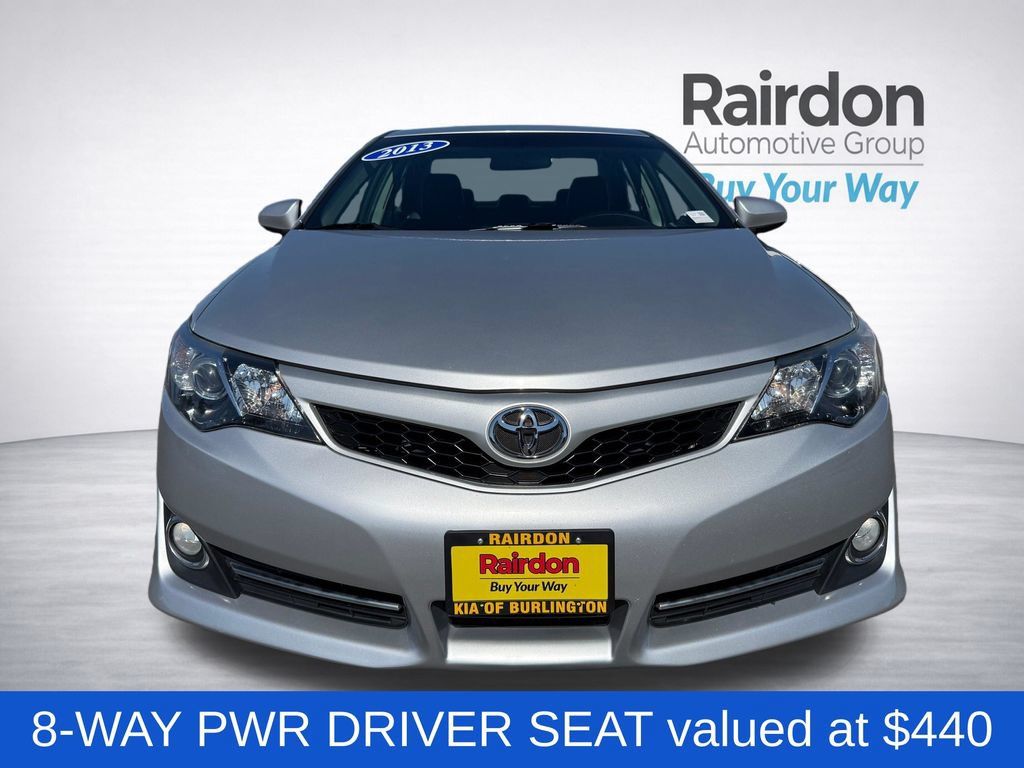 Used 2013 Toyota Camry SE FWD image 2