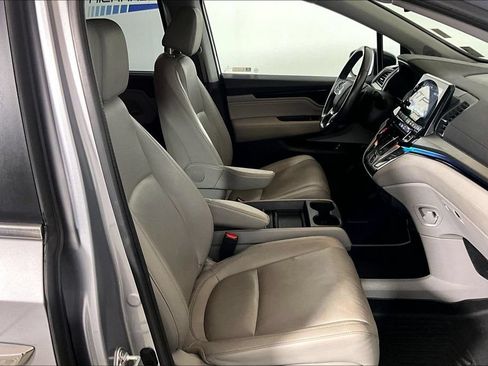 Used 2022 Honda Odyssey Touring image 6