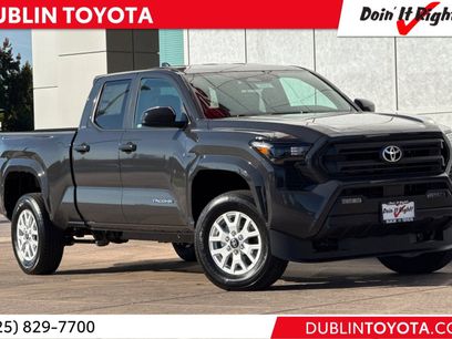 New 2025 Toyota Tacoma SR5