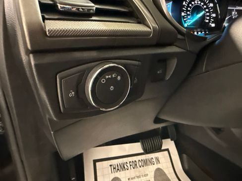 Used 2020 Ford Fusion SE AWD/4WD image 20