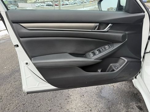 Used 2019 Honda Accord LX image 16
