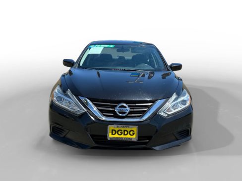 Used 2017 Nissan Altima 2.5 S w/ Power Driver Seat Package FWD image 8
