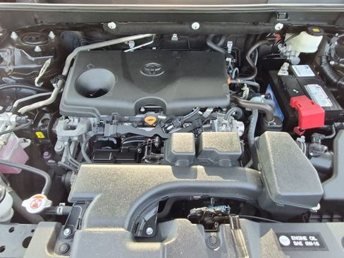 Used 2023 Toyota RAV4 LE FWD image 27