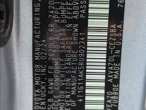 Used 2024 Toyota Camry SE image 25