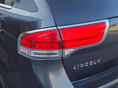 Used 2014 Lincoln MKX AWD w/ Equipment Group 102A image 34