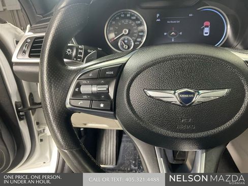 Used 2022 Genesis G70 2.0T w/ Prestige Package RWD image 43