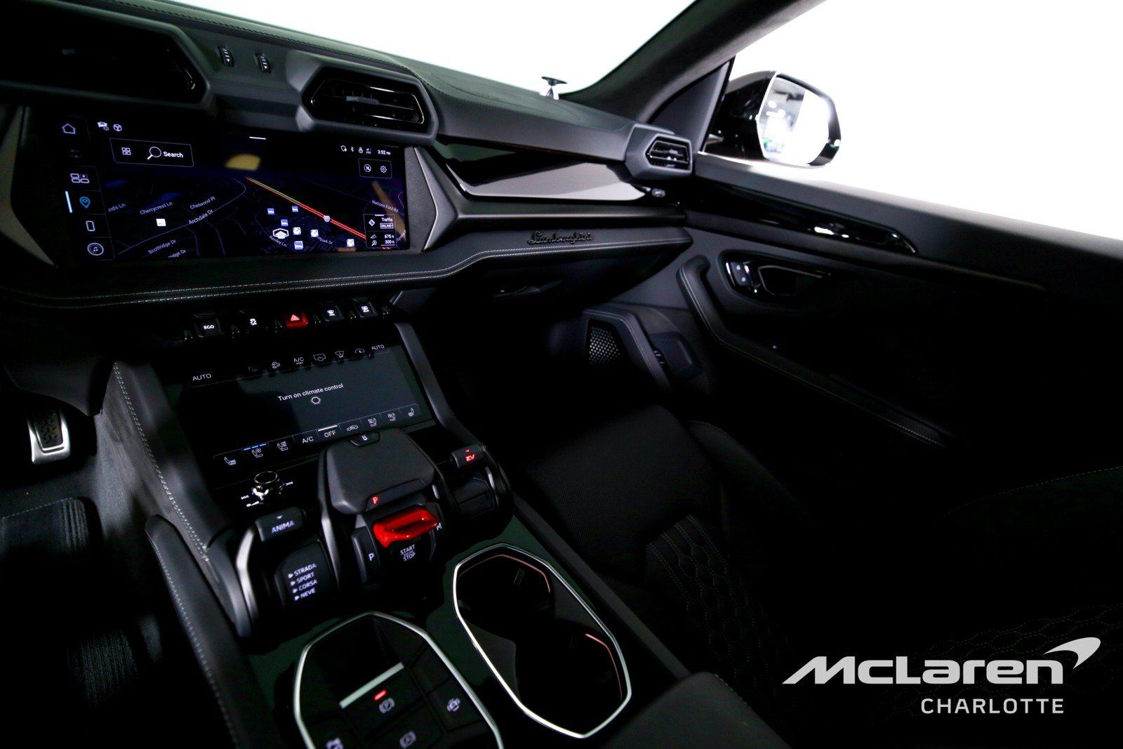 Used 2025 Lamborghini Urus S AWD/4WD image 13