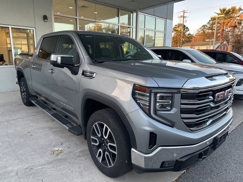 Used 2023 GMC Sierra 1500 SLT w/ SLT Premium Plus Package image 3