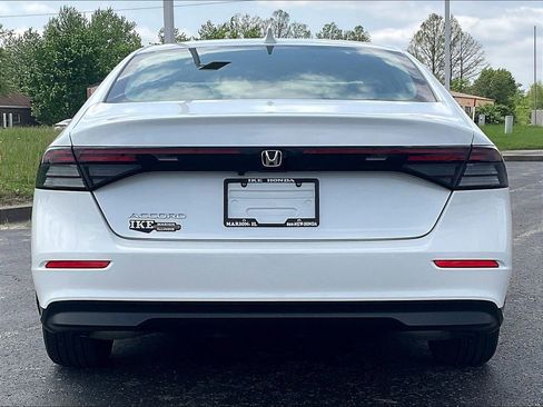 Used 2024 Honda Accord EX image 6