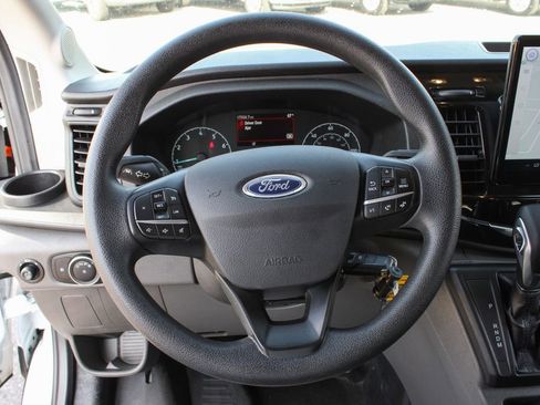 Used 2023 Ford Transit 350 XLT image 27