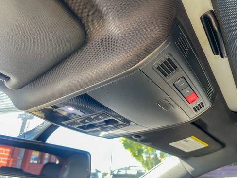 Used 2015 Volkswagen GTI SE image 22