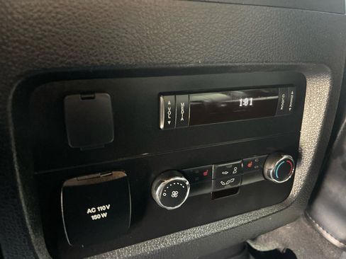 Used 2016 Lincoln Navigator L Select AWD/4WD image 28