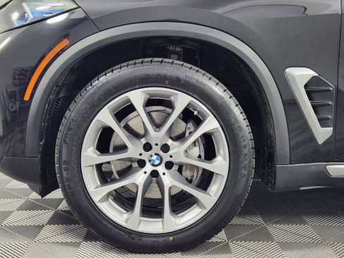 Used 2024 BMW X5 xDrive40i w/ Premium Package AWD/4WD image 22