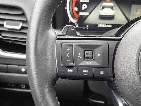 Used 2024 Nissan Rogue SL w/ SL Premium Package image 27