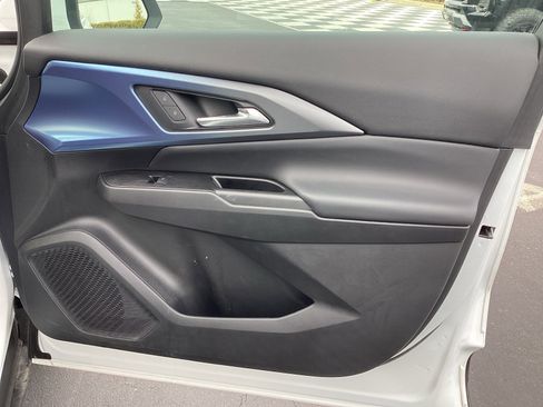 Used 2024 Chevrolet Equinox EV LT image 22