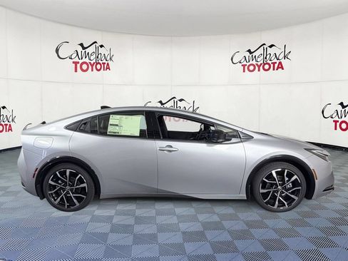 New 2026 Toyota Prius Plug-In Hybrid FWD image 8