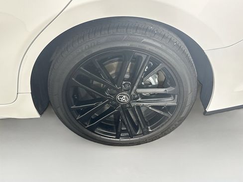 Used 2026 Toyota Camry SE FWD image 11