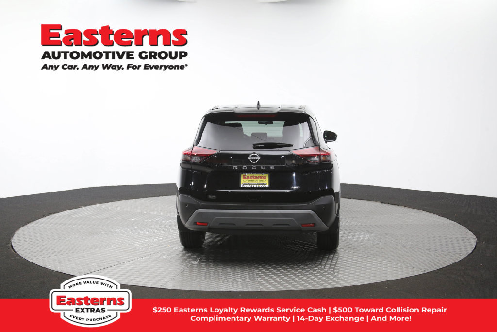 Used 2023 Nissan Rogue S AWD/4WD image 39