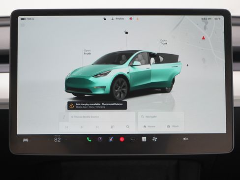 Used 2025 Tesla Model Y Long Range image 18
