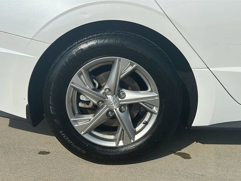 Used 2022 Hyundai Sonata SE FWD image 16