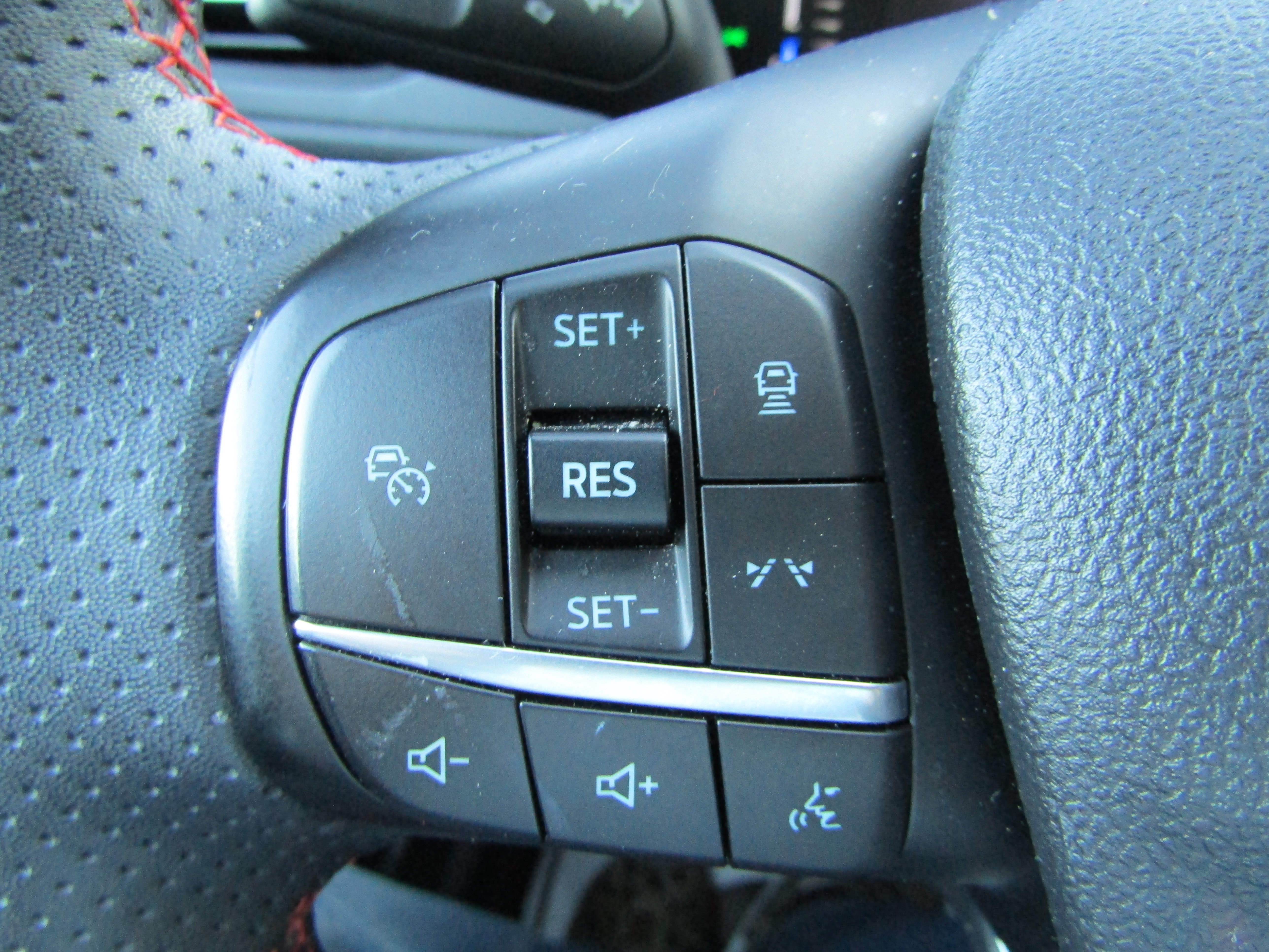 Used 2024 Ford Escape ST-Line w/ Tech Pack #1 AWD/4WD image 20