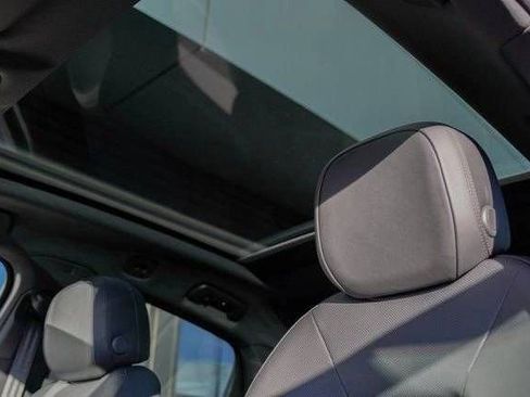 New 2026 Porsche Cayenne S AWD/4WD image 12