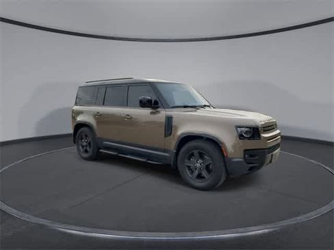 Used 2023 Land Rover Defender 110 S image 2