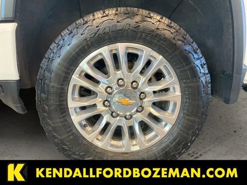 Used 2022 Chevrolet Silverado 3500 High Country w/ Technology Package AWD/4WD image 14