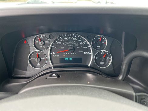 New 2025 GMC Savana 3500 w/ Power Convenience Package image 29