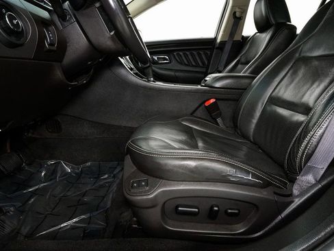 Used 2010 Ford Taurus Limited image 9