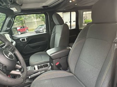 Used 2025 Jeep Wrangler Unlimited Sport S 4xe AWD/4WD image 29