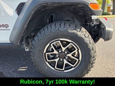 Used 2026 Jeep Wrangler Unlimited Rubicon AWD/4WD image 9