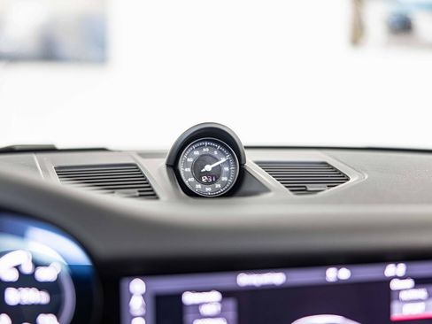 Used 2021 Porsche 911 Carrera S image 27