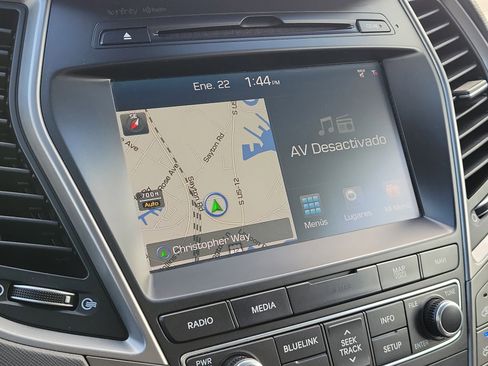 Used 2017 Hyundai Santa Fe Limited image 26