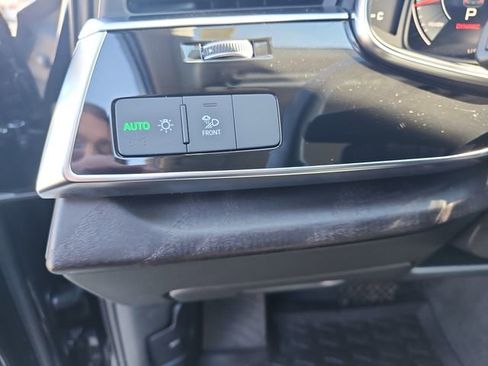 Used 2023 Audi Q7 3.0T Premium Plus image 10
