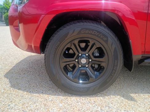 Used 2023 Toyota 4Runner SR5 RWD image 19