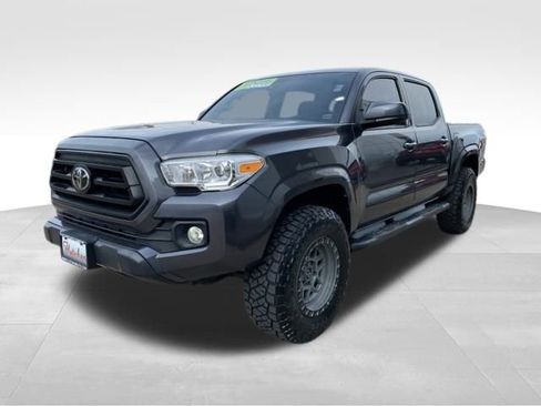 Used 2020 Toyota Tacoma SR image 1