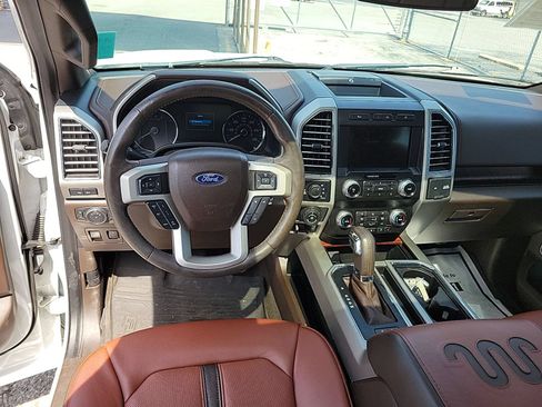 Used 2019 Ford F150 King Ranch w/ Equipment Group 601A Luxury AWD/4WD image 8