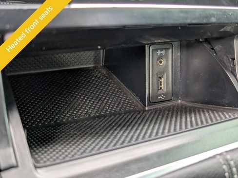 Used 2017 Volkswagen Golf R 4-Door image 25