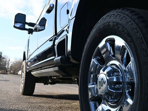 Used 2025 Ford F350 King Ranch w/ Chrome Package image 13