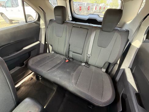 Used 2017 Chevrolet Equinox LT w/ Convenience Package image 21