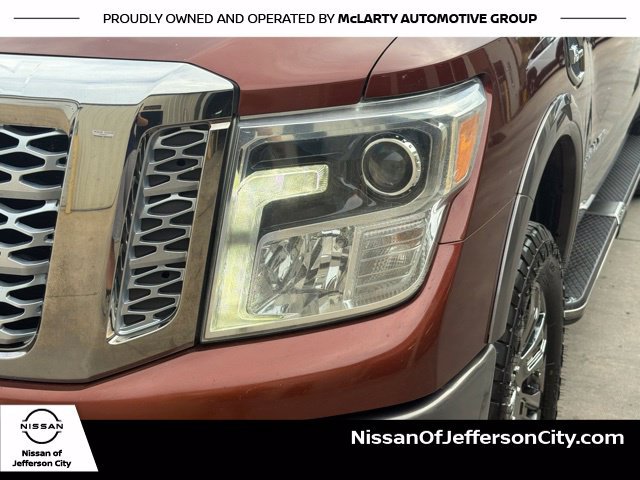 Used 2017 Nissan Titan Platinum Reserve AWD/4WD image 12