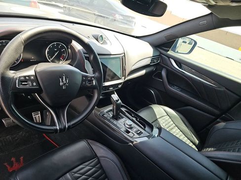 Used 2022 Maserati Levante Modena S AWD/4WD image 5