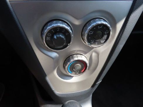 Used 2008 Toyota Yaris Sedan image 23