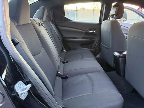 Used 2013 Dodge Avenger SE FWD image 19