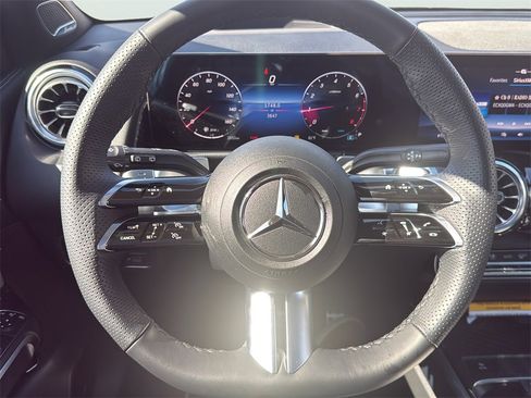 Certified 2026 Mercedes-Benz GLB 250 GLB 250 image 11