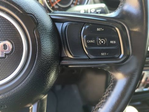 Used 2021 Jeep Gladiator Sport AWD/4WD image 13