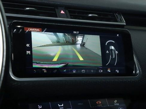 Certified 2019 Land Rover Range Rover Velar R-Dynamic SE AWD/4WD image 25